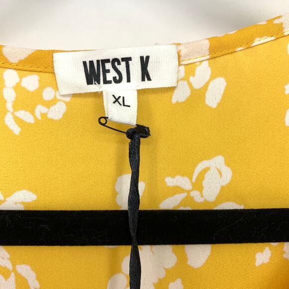 West K Tie Front Keyhole Neck Blouse Womens Sz XL Yellow White Floral Print NEW - Picture 5 of 7
